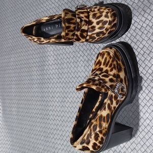 Gianni Bini Calf Hair Leopard Print Platform Loafer Pumps size 7